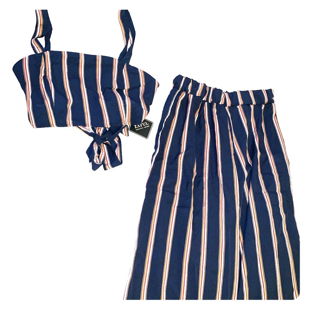 Matching set crop top and pants